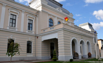 „Cântarea bisericească peste timp”: expoziție de manuscrise și tipărituri psaltice (secolele XIX–XX) din colecțiile Muzeului Eparhial din Huși