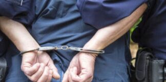 Bărbat din Banca, reținut de polițiști după ce a fost prins furând din curtea unui vecin