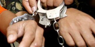 Cinci bărbați din Delești și Ivănești, reținuți de polițiști după ce s-au luat la bătaie la crâșmă