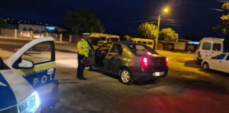15 sancțiuni contravenționale, în valoare de 8690 lei, aplicate de polițiști într-o singură noaptea pe drumurile din Ivănești, Dragomirești și Pungești