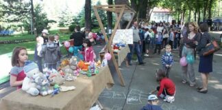 Jucării donate la Târgul de Jucării au ajuns la copiii nevoiași din conci comune vasluiene