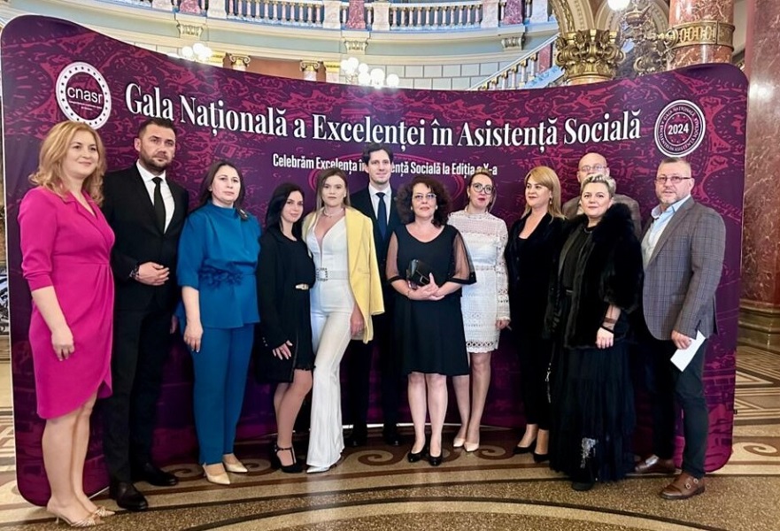 Mihaela Costache Niculescu a primit premiul pentru jurnalism în cadrul Galelor Naționale ale Excelenței în Asistență Socială 2023 și 2024