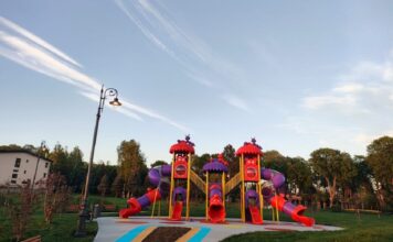 Poliția Locală Vaslui atenționează părinții: „Parcul de joacă este un loc al bucuriei, dar și al responsabilității!”