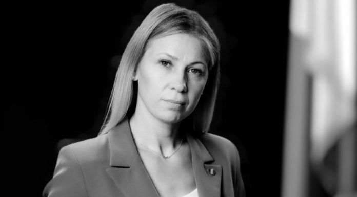 „Nimeni nu vrea să demonstreze că poate pune interesul țării înaintea interesului de partid”