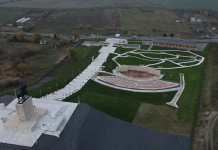Lucrările la Ansamblul Statuar „Ștefan cel Mare și Sfânt” de la Băcăoani au fost finalizate