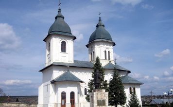 Programul Hramului Catedralei Episcopale din Huși – 29 iunie 2026