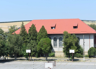 Și corpul A al Liceului „Mihai Eminescu” din Bârlad intră în reabilitare